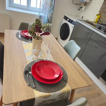 아파트 Appartement, Spacieux Et Confort Charleville-Mézières