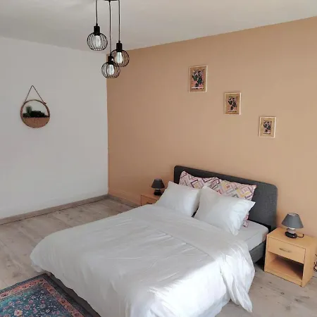 Appartement, Spacieux Et Confort *