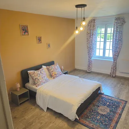 아파트 Appartement, Spacieux Et Confort Charleville-Mézières
